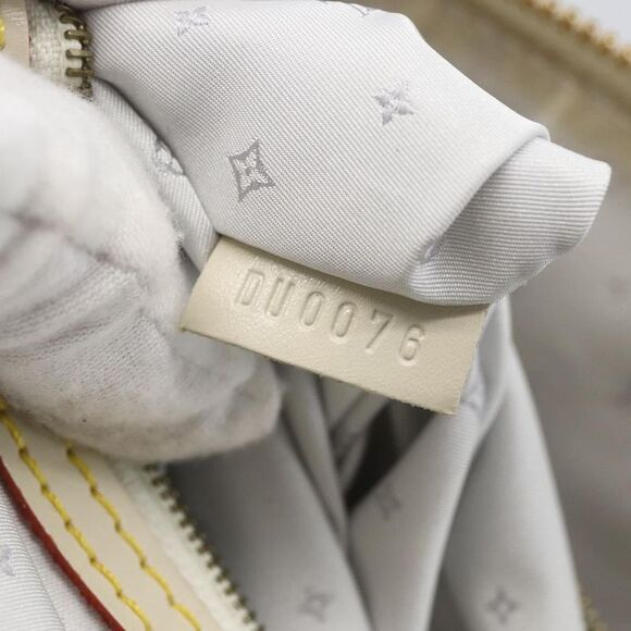 Louis Vuitton Suhali Lockit Handbag Leather White Leather Handbag - Picture 6 of 16